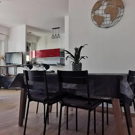 Lägenhet Santa Severina, Trilocale Comodo E Pratico Centro Citta *
