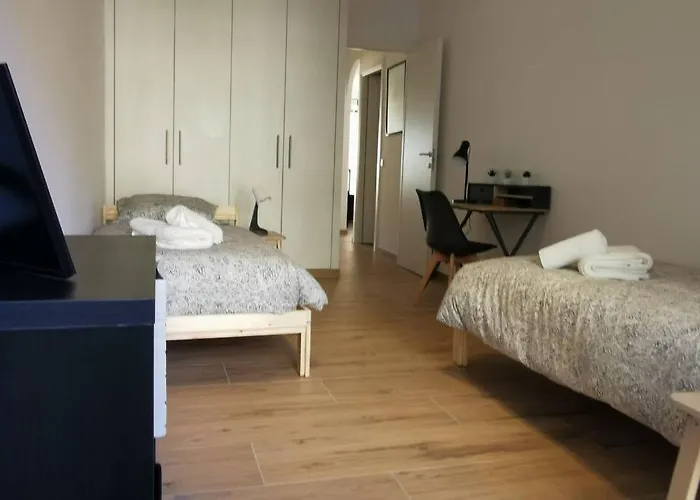 Santa Severina, Trilocale Comodo E Pratico Centro Citta *