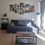 شقة Santa Severina, Trilocale Comodo E Pratico Centro Citta *