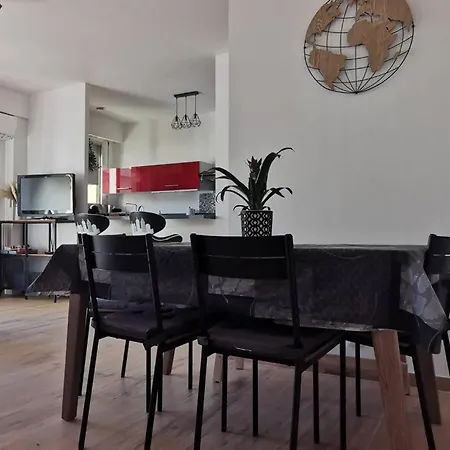 Apartment Santa Severina, Trilocale Comodo E Pratico Centro Citta *