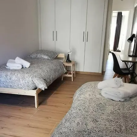 Appartement Santa Severina, Trilocale Comodo E Pratico Centro Menton