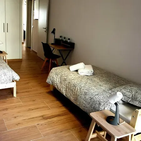 Santa Severina, Trilocale Comodo E Pratico Centro Menton