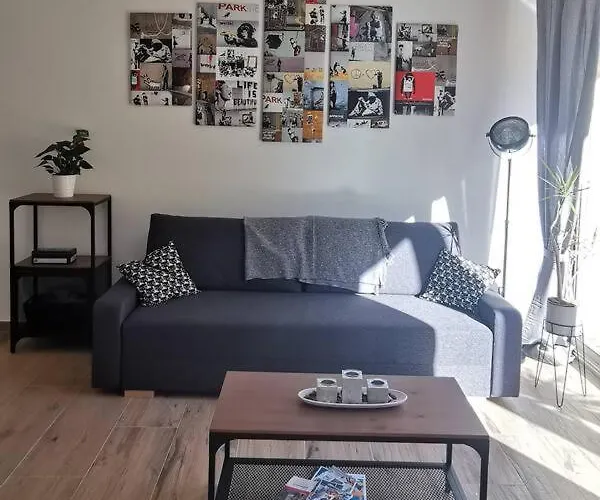 Apartment Santa Severina, Trilocale Comodo E Pratico Centro Citta *